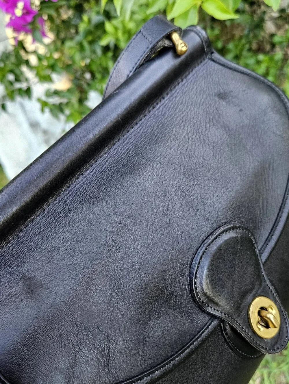 Vintage Coach Logan 9907 Black Leather Turnlock Crossbody USA Pre-1994
